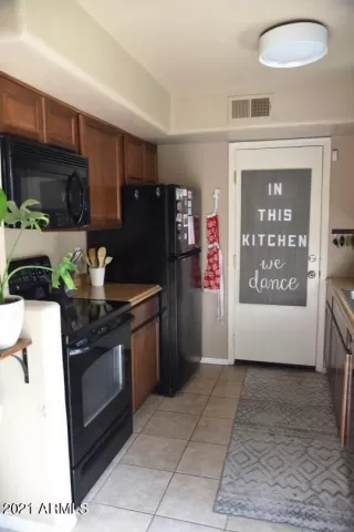 Photo #6: 6305598 Listing