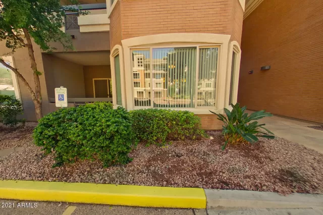 MLS: 6305764 Condo For Sale