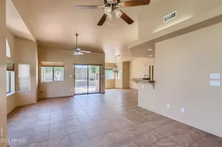 Photo #6: 6305897 Listing