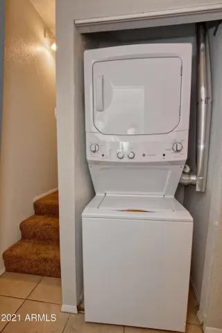 Photo #6: 6305970 Listing