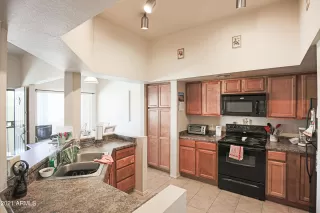 Photo #6: 6306040 Listing