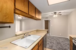 Photo #5: 6306231 Listing