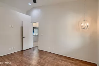 Photo #5: 6306478 Listing