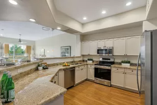 Photo #3: 6307183 Listing 