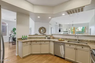 Photo #4: 6307183 Listing 