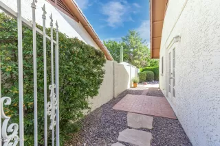 Photo #2: 6307197 Listing