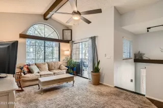 Photo #3: 6307227 Listing 