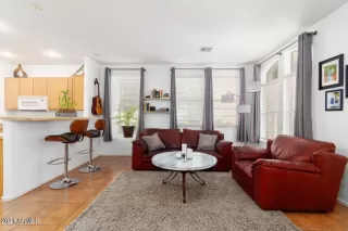 Photo #5: 6307316 Listing