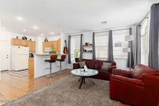 Photo #6: 6307316 Listing