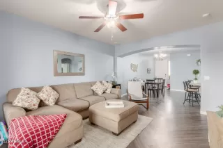 Photo #6: 6307346 Listing