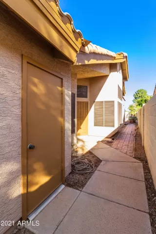 Photo #2: 6307395 Listing