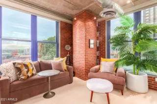 Photo #6: 6307466 Listing