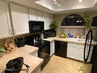 Photo #6: 6307469 Listing 