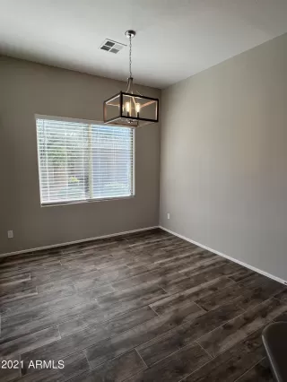 Photo #2: 6307902 Listing