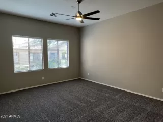 Photo #5: 6307902 Listing