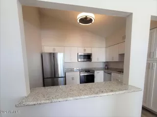 Photo #5: 6307925 Listing 