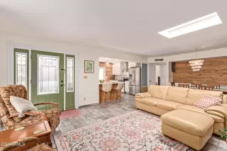 Photo #3: 6308150 Listing