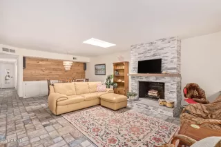 Photo #5: 6308150 Listing