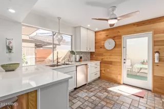 Photo #6: 6308150 Listing