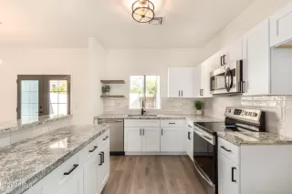 Photo #4: 6308565 Listing