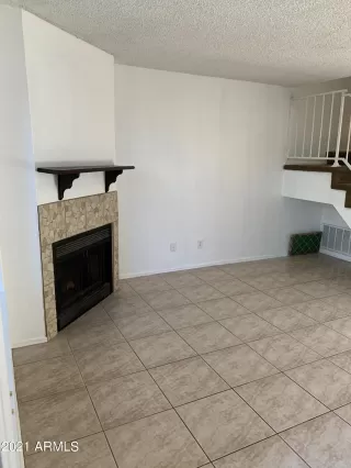 Photo #2: 6309087 Listing