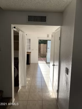 Photo #4: 6309087 Listing