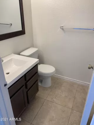 Photo #5: 6309087 Listing