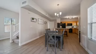 Photo #6: 6309154 Listing