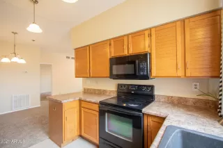 Photo #4: 6309246 Listing