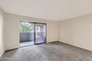 Photo #5: 6309319 Listing