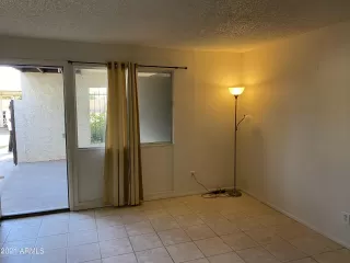 Photo #5: 6309429 Listing