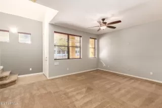 Photo #4: 6309476 Listing