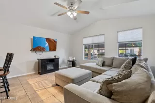 Photo #3: 6310107 Listing