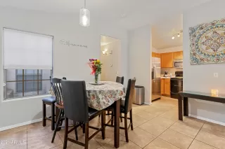 Photo #4: 6310107 Listing