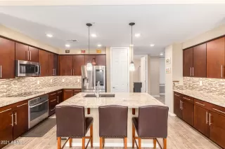 Photo #2: 6310201 Listing