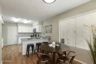 Photo #6: 6310248 Listing 