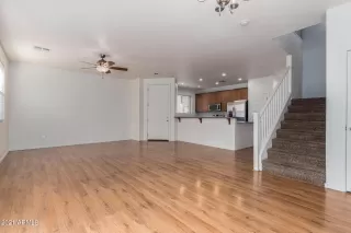 Photo #3: 6310371 Listing