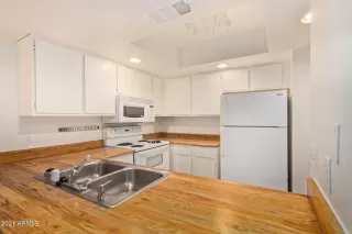 Photo #6: 6310687 Listing