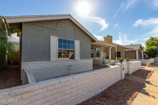 Photo #3: 6310739 Listing