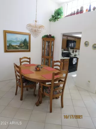 Photo #4: 6310745 Listing