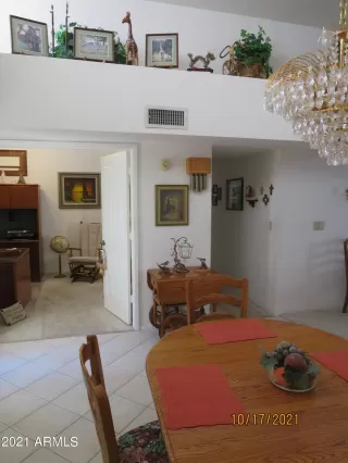 Photo #5: 6310745 Listing