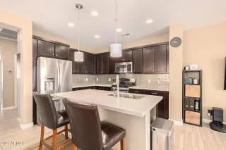 Photo #6: 6310916 Listing 