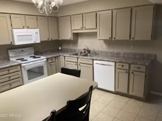 Photo #4: 6311110 Listing