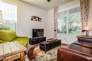 Photo #3: 6311356 Listing