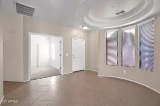 Photo #5: 6311449 Listing 