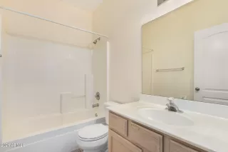 Photo #6: 6311661 Listing