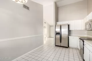 Photo #6: 6311985 Listing