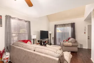 Photo #4: 6312030 Listing 