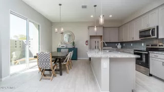 Photo #3: 6312175 Listing