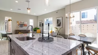 Photo #5: 6312175 Listing